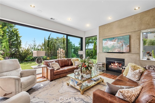 3251 Rimcrest Circle, Laguna Beach CA: https://media.crmls.org/medias/8ca8b692-ea08-489f-a2f4-f51eb72d2a17.jpg
