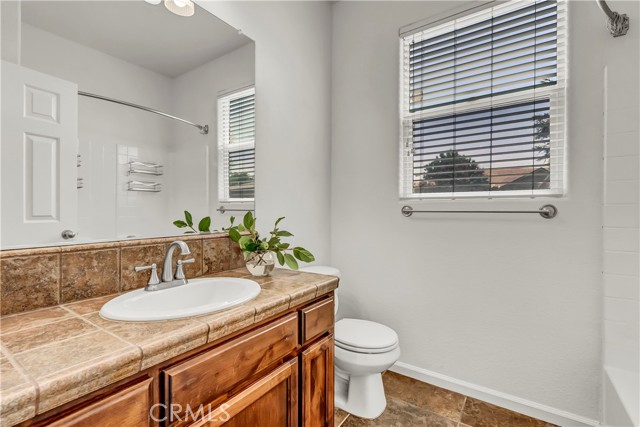 Detail Gallery Image 31 of 54 For 300 S Lombardi St, Porterville,  CA 93257 - 4 Beds | 2 Baths