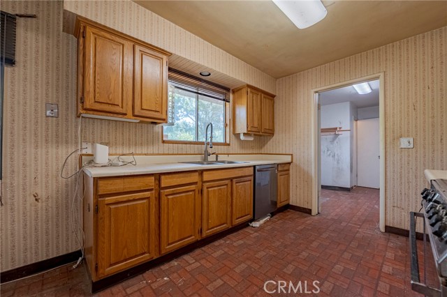 Detail Gallery Image 37 of 47 For 1165 W North Bear Creek Dr, Merced,  CA 95348 - 3 Beds | 2/1 Baths