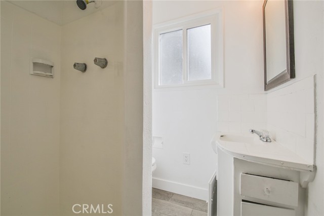 Detail Gallery Image 31 of 40 For 1548 W 66th St, Los Angeles,  CA 90047 - 2 Beds | 2 Baths