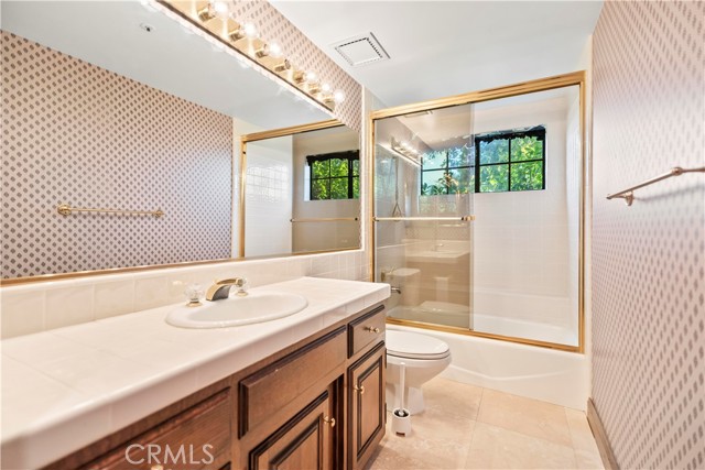 Detail Gallery Image 30 of 75 For 7008 Hawarden Dr, Riverside,  CA 92506 - 6 Beds | 5/1 Baths