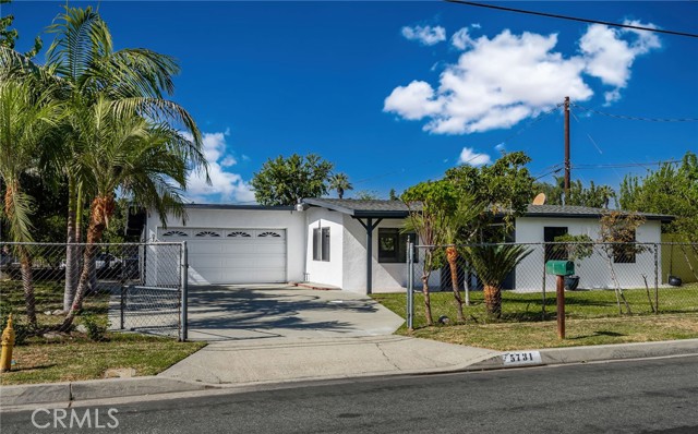 Detail Gallery Image 2 of 40 For 5731 Glenfinnan Ave, Azusa,  CA 91702 - 3 Beds | 1 Baths