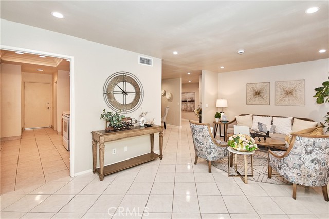 Detail Gallery Image 13 of 52 For 3830 Madonna Dr., Fullerton,  CA 92835 - 4 Beds | 2/1 Baths