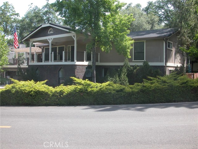 13895 Strawberry Circle