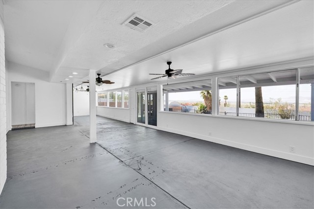 73028 Manana Drive, 29 Palms CA: https://media.crmls.org/medias/8cab4192-acb4-46ea-a9a1-0e7c7e261785.jpg