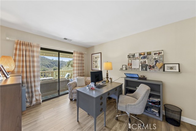 Detail Gallery Image 25 of 70 For 2103 Margarita Glen, Fallbrook,  CA 92028 - 6 Beds | 3/2 Baths