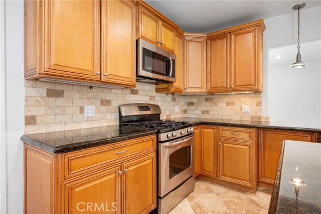 Detail Gallery Image 11 of 31 For 16814 Hartland, Lake Balboa,  CA 91406 - 3 Beds | 2 Baths