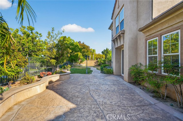 Image 13 of 46 For 26812 Peppertree Drive