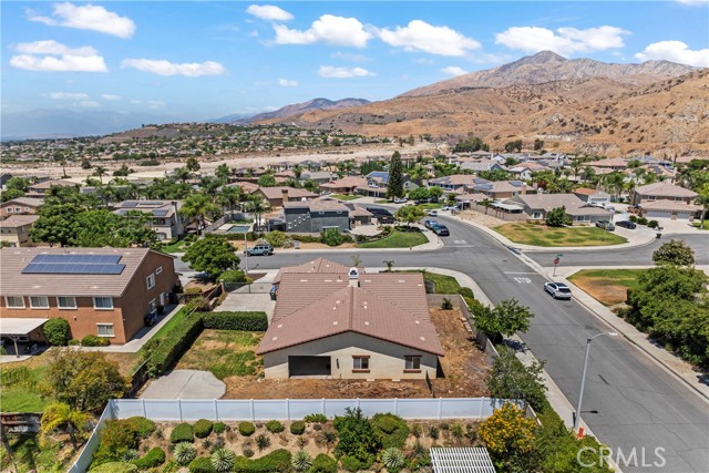 7803 Calle Carrisa Street, Highland CA: https://media.crmls.org/medias/8caf080e-db23-4fed-8f23-04bae21d8b50.jpg