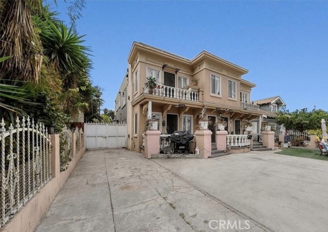 1236 W Martin Luther King Jr., Los Angeles CA: https://media.crmls.org/medias/8cb025f0-5108-4784-9b46-5b18f95bf426.jpg