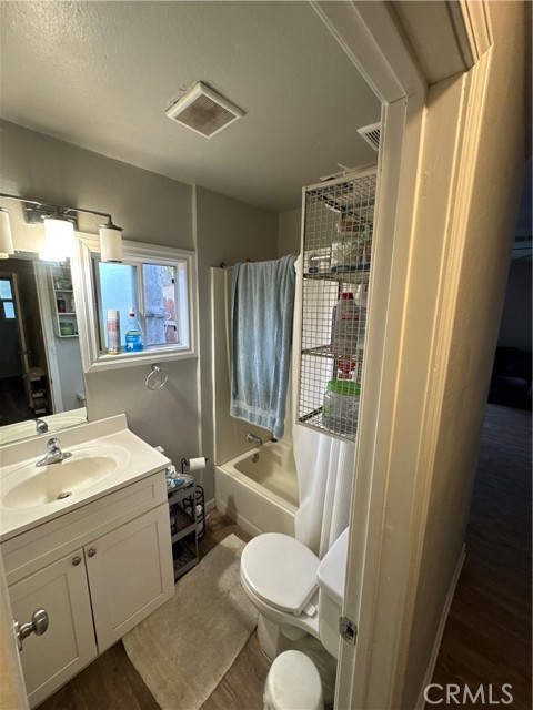 Detail Gallery Image 19 of 23 For 4438 Park, Riverside,  CA 92507 - 4 Beds | 2 Baths