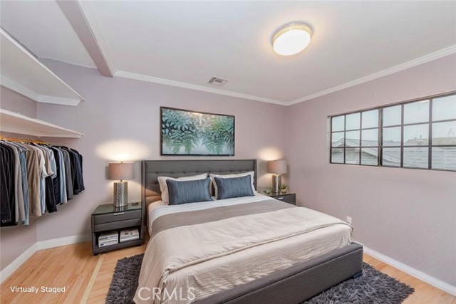 215 N Maple Avenue, Montebello CA: https://media.crmls.org/medias/8cb0bc17-547c-4570-95f5-190a0902e2db.jpg