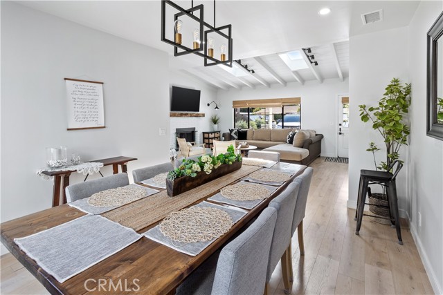 Detail Gallery Image 14 of 52 For 278 Virginia Pl, Costa Mesa,  CA 92627 - 4 Beds | 3 Baths