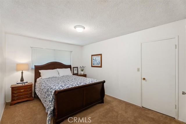 Detail Gallery Image 11 of 25 For 5409 Hackett Ave, Lakewood,  CA 90713 - 4 Beds | 2 Baths