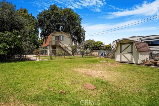 1300 Oak Avenue, Carlsbad CA: https://media.crmls.org/medias/8cb3a2ae-6347-4574-b651-c094271c3c21.jpg