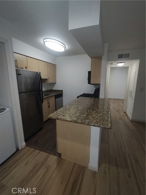 Image 4 of 7 For 2160 Highpointe Drive 104