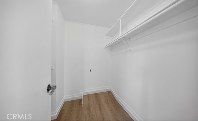 Detail Gallery Image 30 of 43 For 15235 Magnolia Bld #E,  Sherman Oaks,  CA 91403 - 3 Beds | 3 Baths