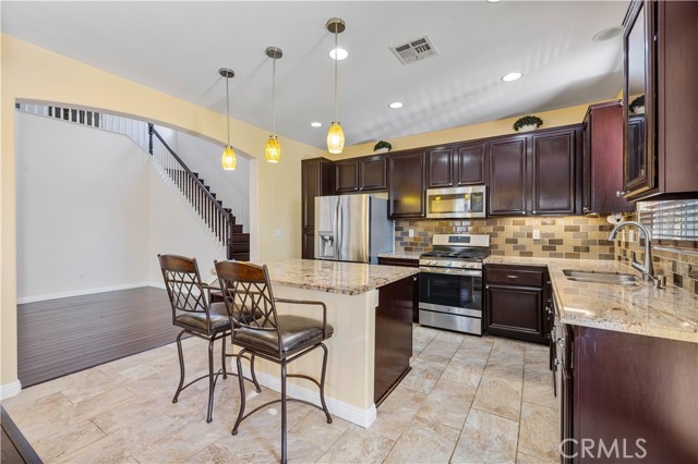 Detail Gallery Image 19 of 56 For 24112 Joshua, Valencia,  CA 91354 - 4 Beds | 3 Baths