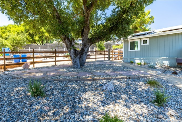 4725 Arena Avenue, Atascadero CA: https://media.crmls.org/medias/8cb5867f-29ac-439a-af47-7885d816577a.jpg