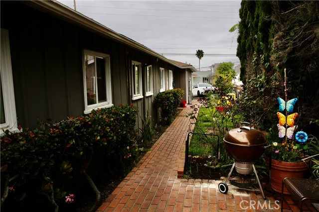Detail Gallery Image 3 of 3 For 829 W 26th St, San Pedro,  CA 90731 - – Beds | – Baths