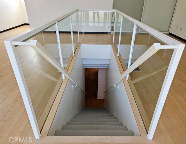 Detail Gallery Image 19 of 40 For 12217 Dorothy St, Los Angeles,  CA 90049 - 4 Beds | 2 Baths