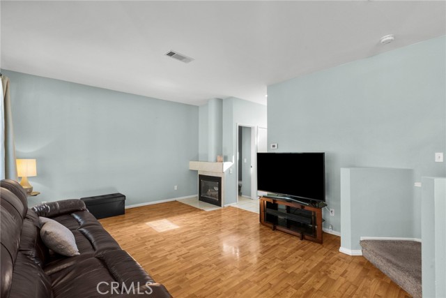 Detail Gallery Image 12 of 37 For 27915 Skycrest Cir, Valencia,  CA 91354 - 2 Beds | 2/1 Baths