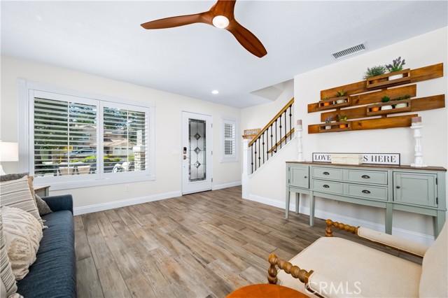 33037 Paterno Street, Temecula CA: https://media.crmls.org/medias/8cb6fc2d-b7e9-4ed1-aefe-74bc3d4457ac.jpg