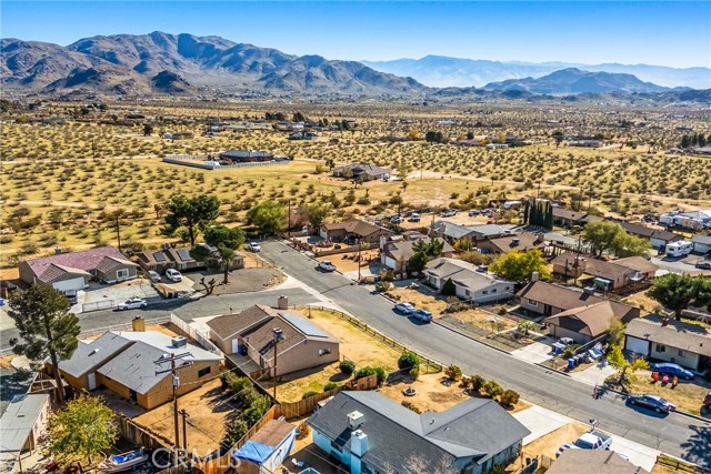 Detail Gallery Image 34 of 35 For 16422 Tolowa, Apple Valley,  CA 92307 - 3 Beds | 2 Baths