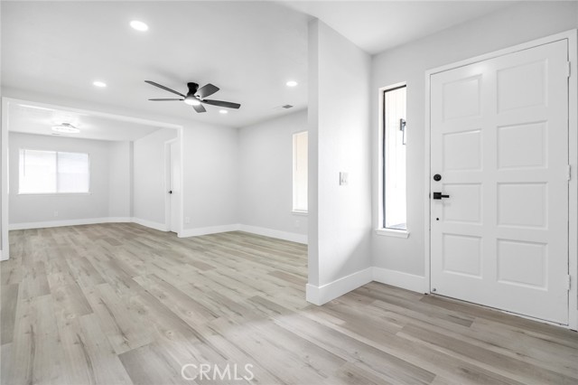 Image 3 of 22 For 1828 Hillcrest