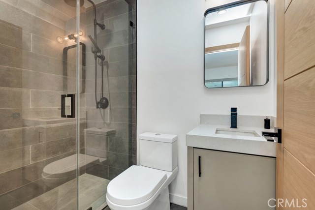 Detail Gallery Image 22 of 72 For 15641 High Knoll Rd, Encino,  CA 91436 - 5 Beds | 4/1 Baths