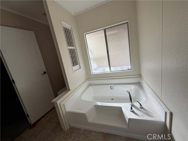 701 Montara Road, Barstow CA: https://media.crmls.org/medias/8cb891f6-e810-4a7c-96a7-68689624fc50.jpg