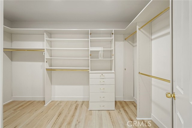 Detail Gallery Image 26 of 52 For 20171 Allentown, Woodland Hills,  CA 91364 - 3 Beds | 4 Baths