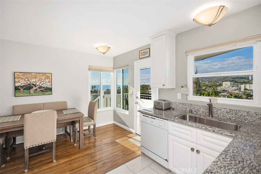 8cbbf020 Fb71 41b1 B44c E600f0348c3e