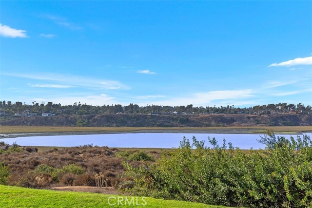 Detail Gallery Image 27 of 37 For 428 Vista Grande, Newport Beach,  CA 92660 - 3 Beds | 2/1 Baths