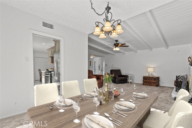 10625 Valjean Avenue, Granada Hills CA: https://media.crmls.org/medias/8cbc94cf-c17f-4040-aac6-b384ef211271.jpg