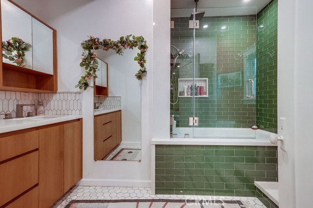 Detail Gallery Image 43 of 63 For 456 Cherry Ave, Long Beach,  CA 90802 - 3 Beds | 4 Baths