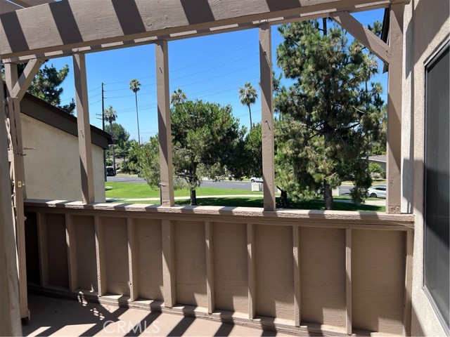 1350 F Cabrillo Park Drive, Santa Ana CA: https://media.crmls.org/medias/8cbeb63b-85c1-43f8-90c2-e383197e3786.jpg
