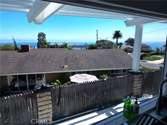 1914 Pelican Avenue, San Pedro CA: https://media.crmls.org/medias/8cc08027-4e3c-4efa-9ae0-9c7db13c4b12.jpg