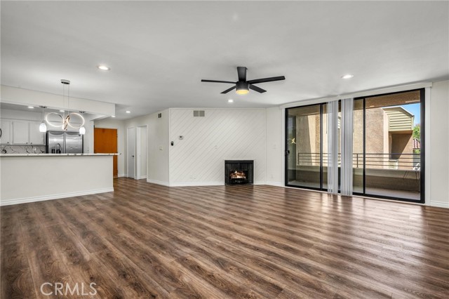 16866 Kingsbury photo 10