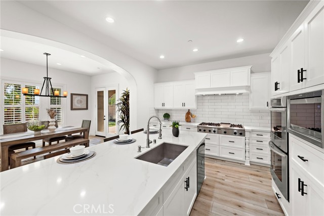 4 Dennis Lane, Ladera Ranch CA: https://media.crmls.org/medias/8cc176fe-051d-4287-af7c-296bfd56ec29.jpg