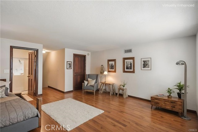 22755 Dale Court, Chatsworth CA: https://media.crmls.org/medias/8cc2744f-6d66-4399-9486-77ef24930422.jpg
