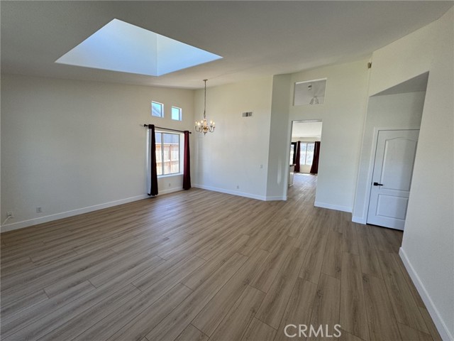 Detail Gallery Image 4 of 26 For 9195 Desert Acacia, Corona,  CA 92883 - 3 Beds | 2 Baths