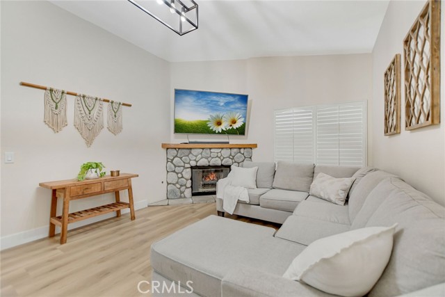 Detail Gallery Image 10 of 42 For 3501 N Tamarind Ave, Rialto,  CA 92377 - 4 Beds | 2 Baths