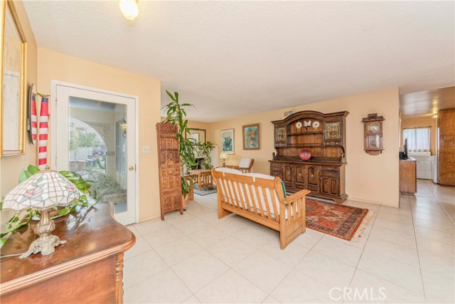 Detail Gallery Image 7 of 54 For 1511 W Hill Ave, Fullerton,  CA 92833 - 3 Beds | 3 Baths