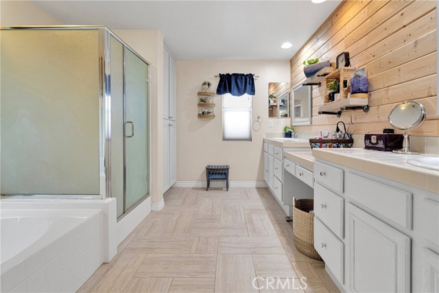 Detail Gallery Image 34 of 42 For 12282 Martinique St, Victorville,  CA 92392 - 4 Beds | 3 Baths
