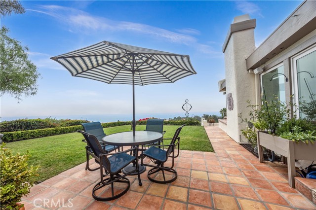 30125 Avenida Classica, Rancho Palos Verdes, California 90275, 4 Bedrooms Bedrooms, ,4 BathroomsBathrooms,Residential,Sold,Avenida Classica,PV24144663