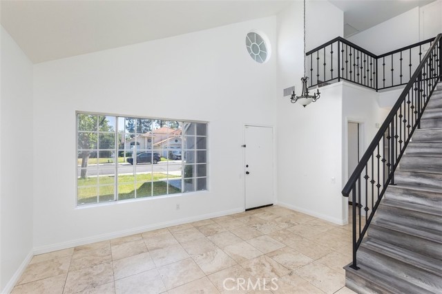 28705 Bridge Water Lane, Menifee CA: https://media.crmls.org/medias/8cc4e58b-cb99-477d-bff9-0dfe1ee42e79.jpg