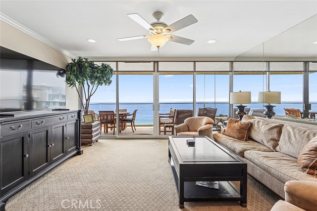 31755 Coast Hwy., Laguna Beach CA: https://media.crmls.org/medias/8cc59a31-ae5e-4e07-9b44-73eb02f7f7d7.jpg