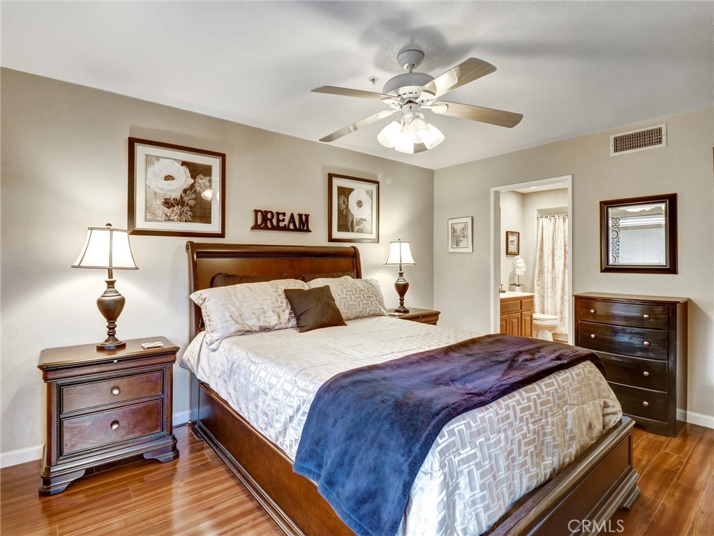 MLS #OC25256871 image #21