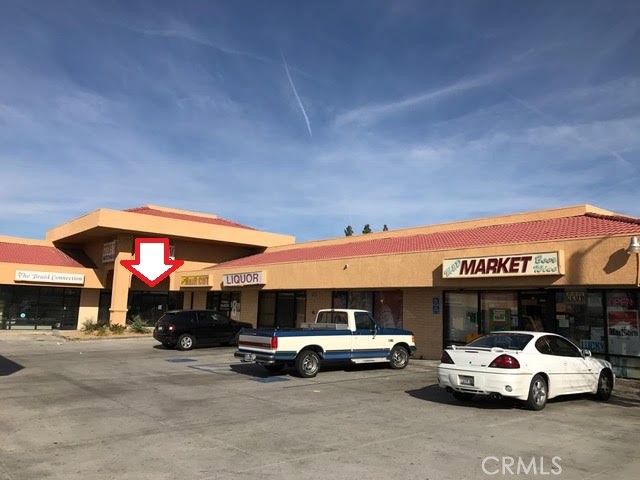 16530 Green Tree Boulevard, Victorville, California 92395, ,Commercial Lease,For Rent,16530 Green Tree Boulevard,CRHD24016303